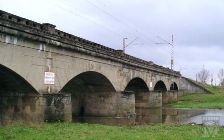 Flutbrücke über die Rhume, 1-gleisg, Grundset mit zwei Bögen, graues Material