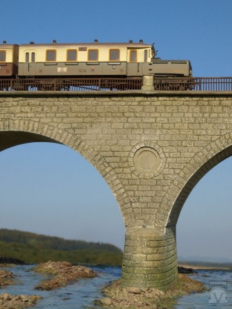 Viadukt über die Lenne, Grundset mit zwei Bögen,graues  Material