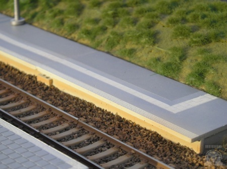 RAILmodul, Betonfertigteil für Bahnsteige, rechtes Kopfstück