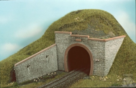ETERNO Teilesatz für einen eingleisigen Tunnel - Kombination Bruchstein und Backstein