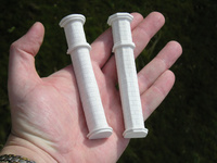 Pilaster(Halbpfeiler), halbrund, weißes Material